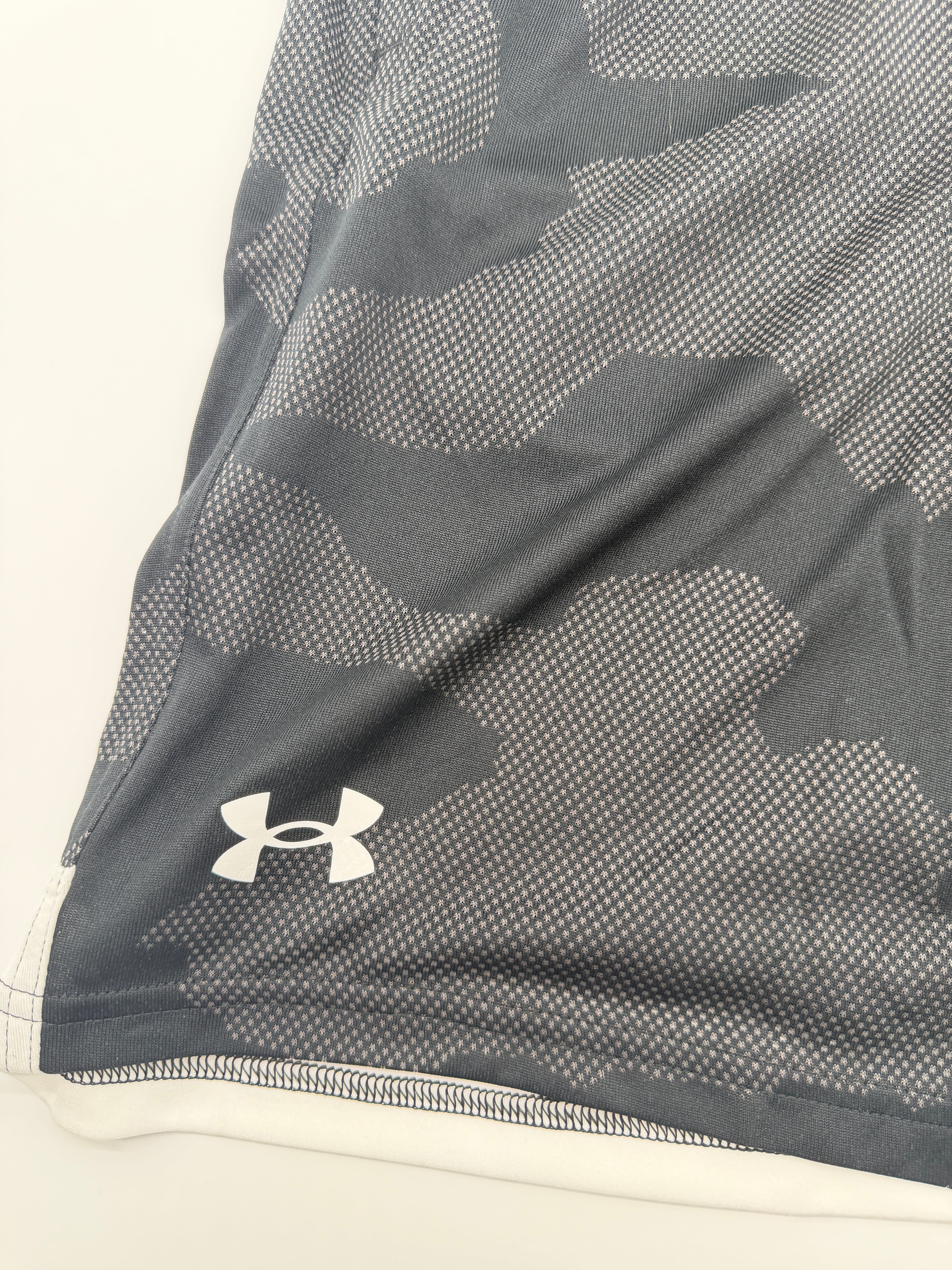 NWT Under Armour Boys YLG Velocity Jacquard Camo Athletic Shorts Black