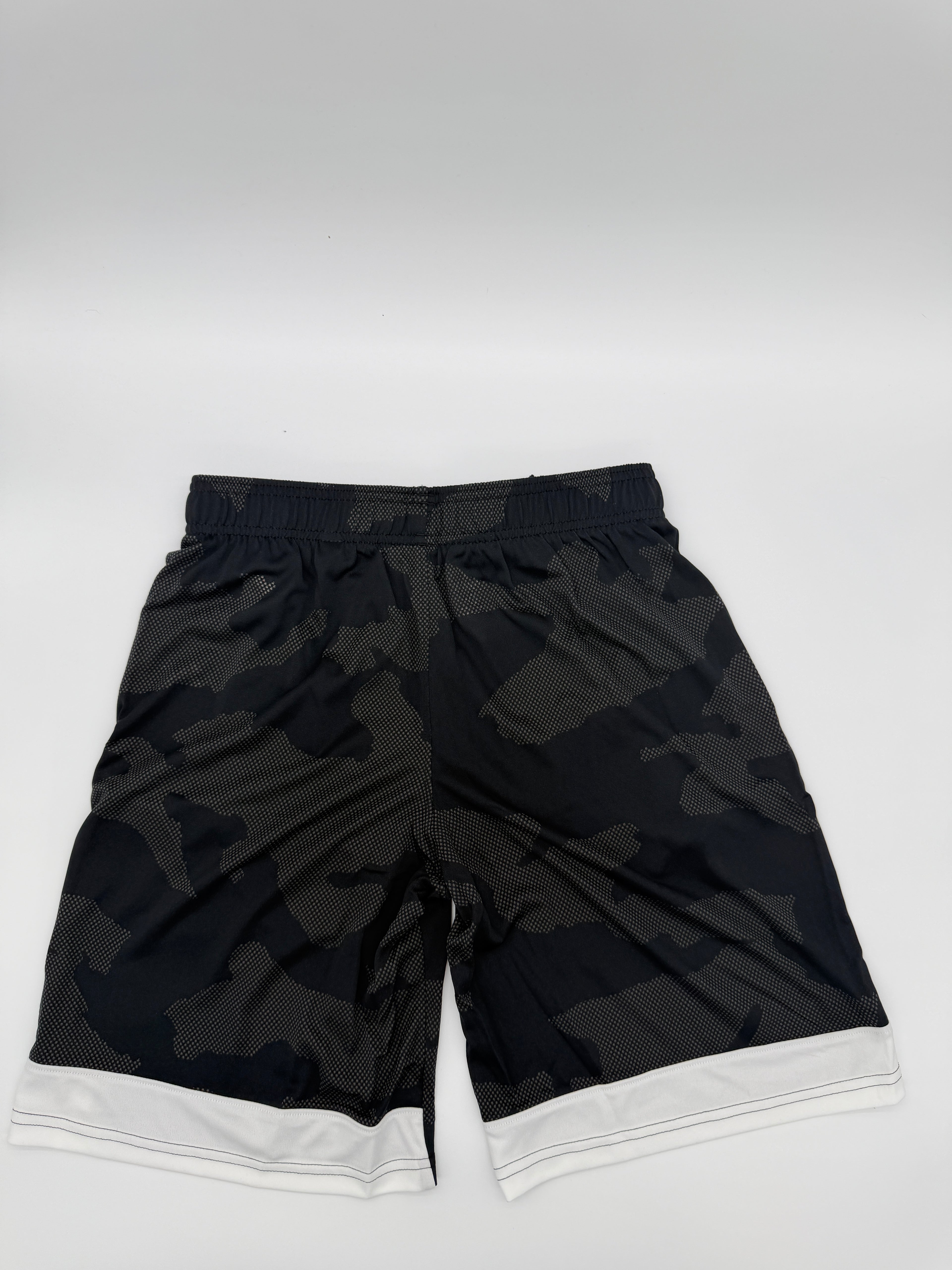 NWT Under Armour Boys YLG Velocity Jacquard Camo Athletic Shorts Black